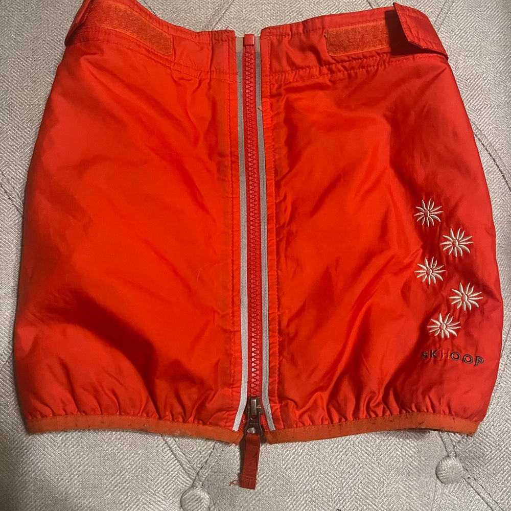 Skhoop girls winter skirt red size 4/6 small